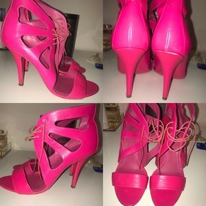 🚫❌Sod❌🚫Givenchy hot pink sandals